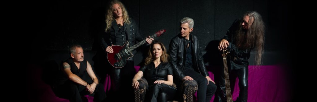 queen-of-denmark-festunderholdning